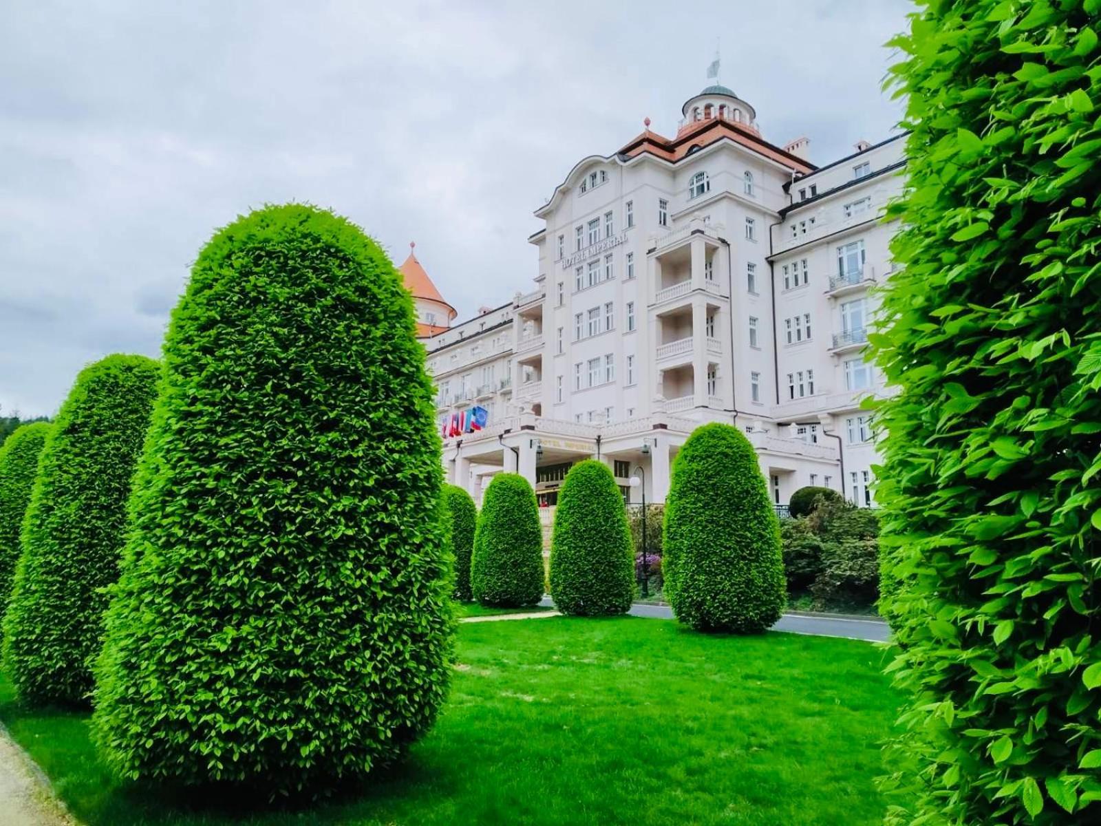 Appartamento Artflora Kv Premium Karlovy Vary Esterno foto