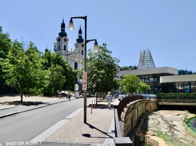 Appartamento Artflora Kv Premium Karlovy Vary Esterno foto